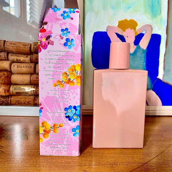 Blooming by Royal Fragrance  
3.3 fl oz/100 ml Eau de Toilette Spray for Women - Picture 4 of 4